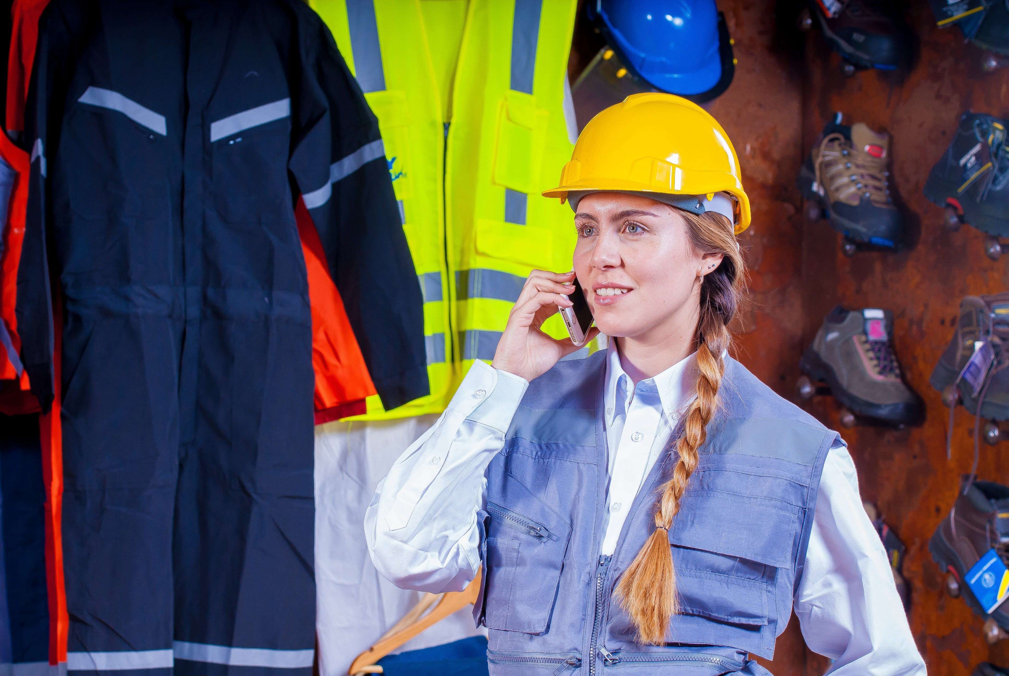Imagen de un uniforme de seguridad industrial